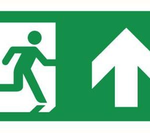 Vluchtweg rechtdoor pijl rechts